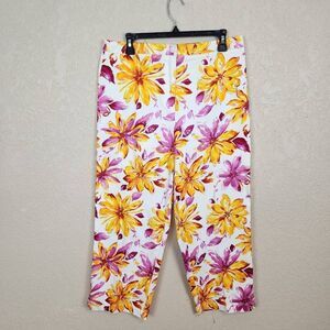 Versailles Vintage Yellow and Purple Floral Cropped Pants Size 12 (4916)